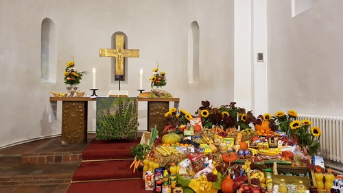 Einladung zum Livestream-Gottesdienst aus Schönefeld