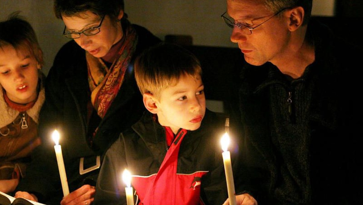 Familienkirche am Ostermorgen zu Hause feiern