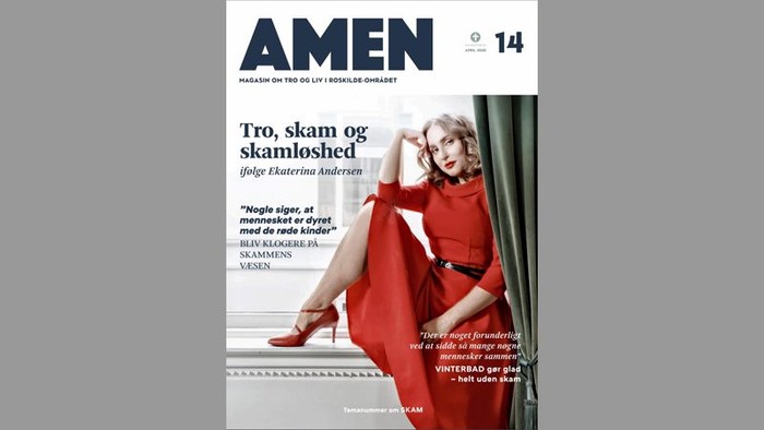 Amen-magasin med billede af kvinde i rød kappe og sko.
