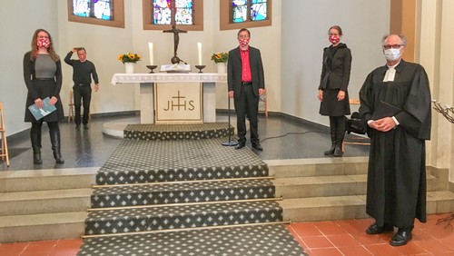 Gedenken an den 8. Mai 1945 mit Musik von Karl Jenkins