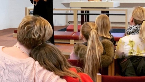 Vi har savnet jer - Vanløse Kirke åbner dørene igen
