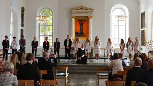 Konfirmationstale: Guldbar, Guldgravere og guldmedaljer!