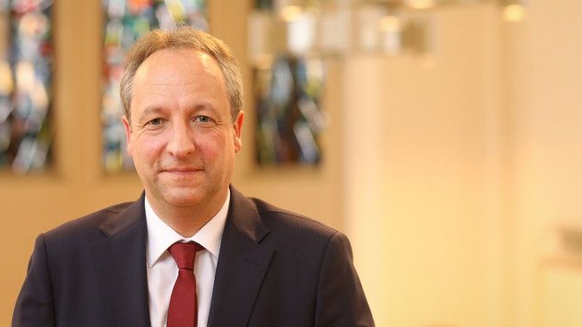 Bischof Stäblein ruft zur Hilfe für Flüchtlinge auf