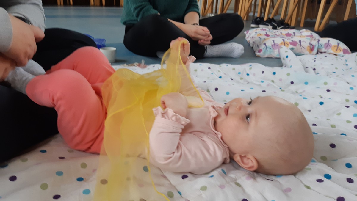 Online babysalmesang