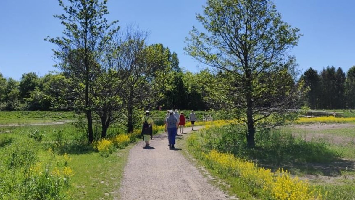 Præsterne tilbyder gå- og cykelture