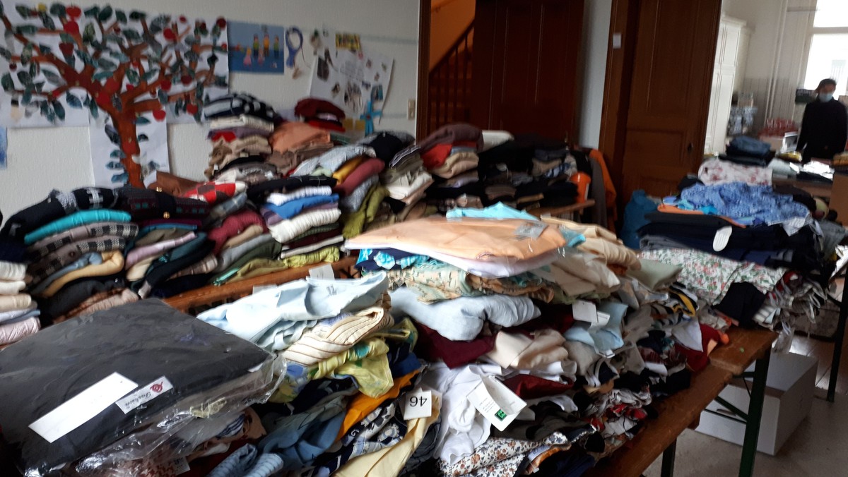 Alles muss raus - Winterschluss in unserer Kleiderkammer