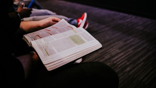 Im Lockdown aufschließen: die Bibel