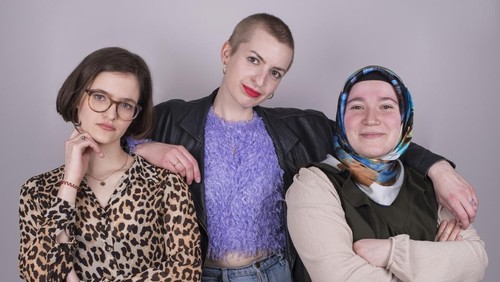 DREI FRAUEN, DREI RELIGIONEN, EIN THEMA