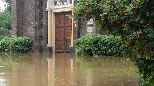 Einladung zum 20-minütigen Gedenkgottesdienst vor der Bielertkirche - 23.07.2021 um 18 Uhr