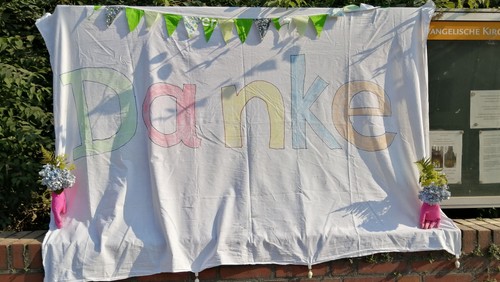 Ökumenischer Gedenkgottesdienst vor der Bielertkirche am 23.07.2021