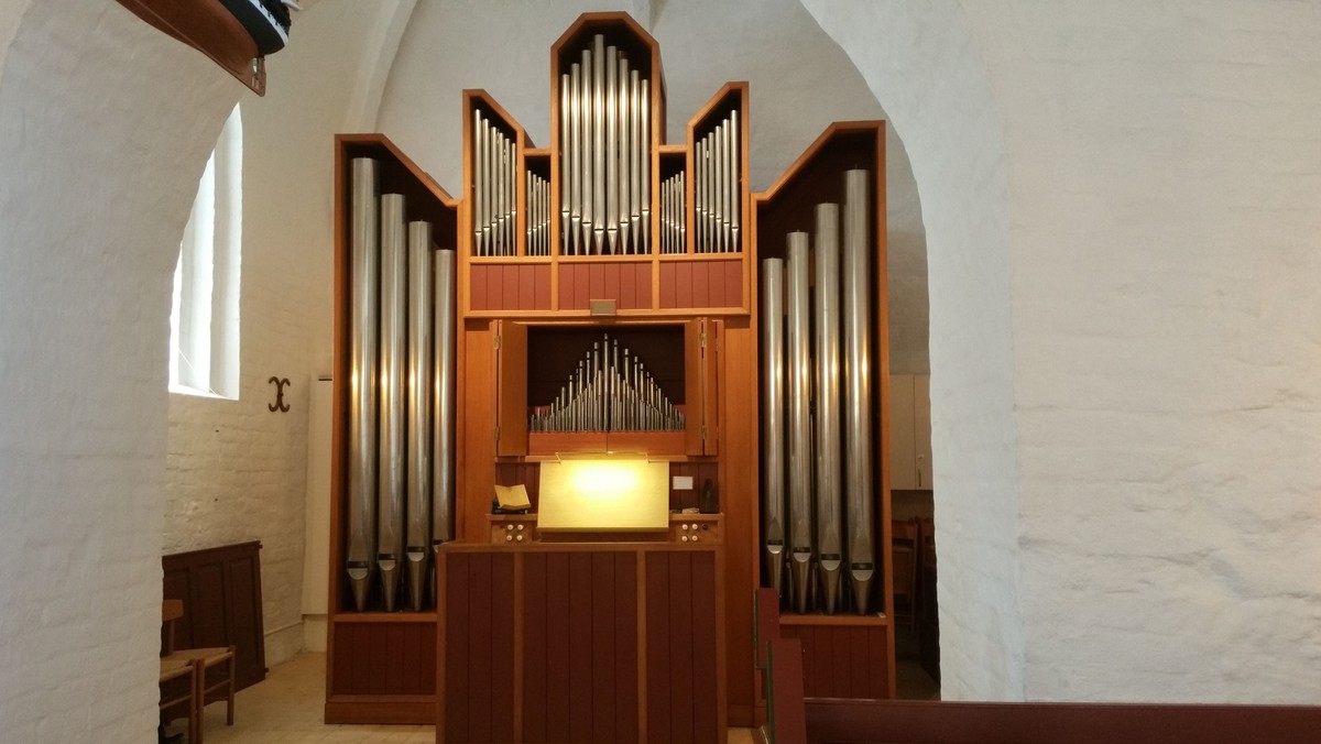 Nedtoning i kirkerummet