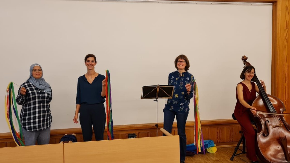 Der Regenbogengottesdienst fiel nicht ins Wasser