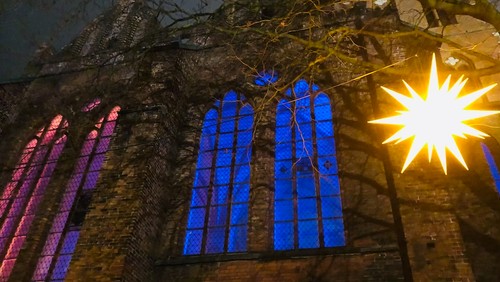 St. Jakobi: Spiritualität – „Lichtkreuz-Meditationen“ in der dunklen Zeit