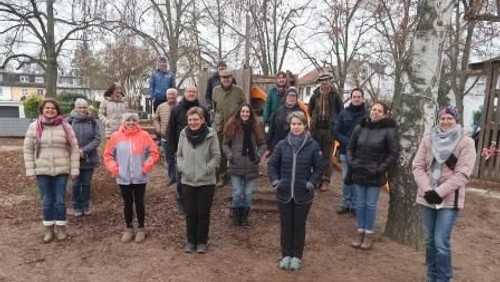 Neuer Kirchenvorstand trotzt der Kälte