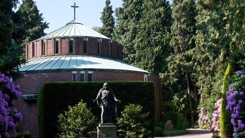 Aktuelles Schutzkonzept für Trauerfeiern Friedhof Nienstedten ab 2. Mai 2022