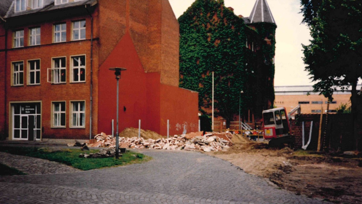 Menighedshuset 25 år