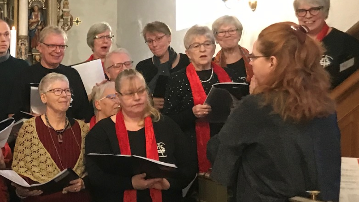 Voksenkor i Astrup Kirke