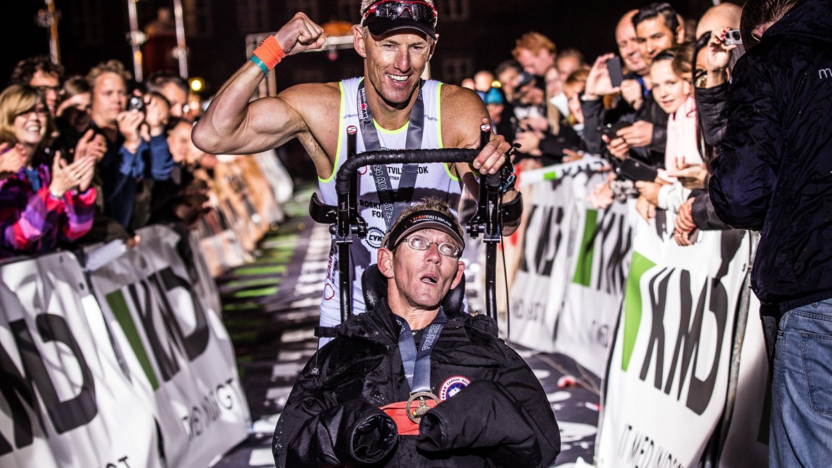 AFLYST - udsættes til senere - Foredrag med Team Tvilling: Fra kuvøse til ironman