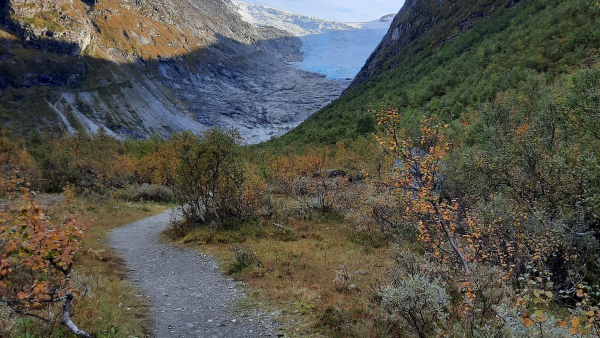 Mountains & Fjords a talk by Sarah Bourne