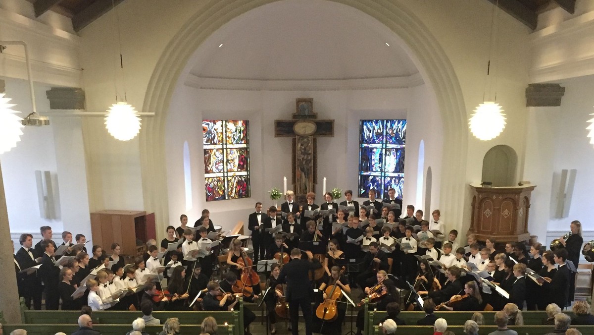 Mozarts Requiem ved Herning Kirkes Drengekor, MidtVest Pigekor og og Det Danske Ungdomsensemble