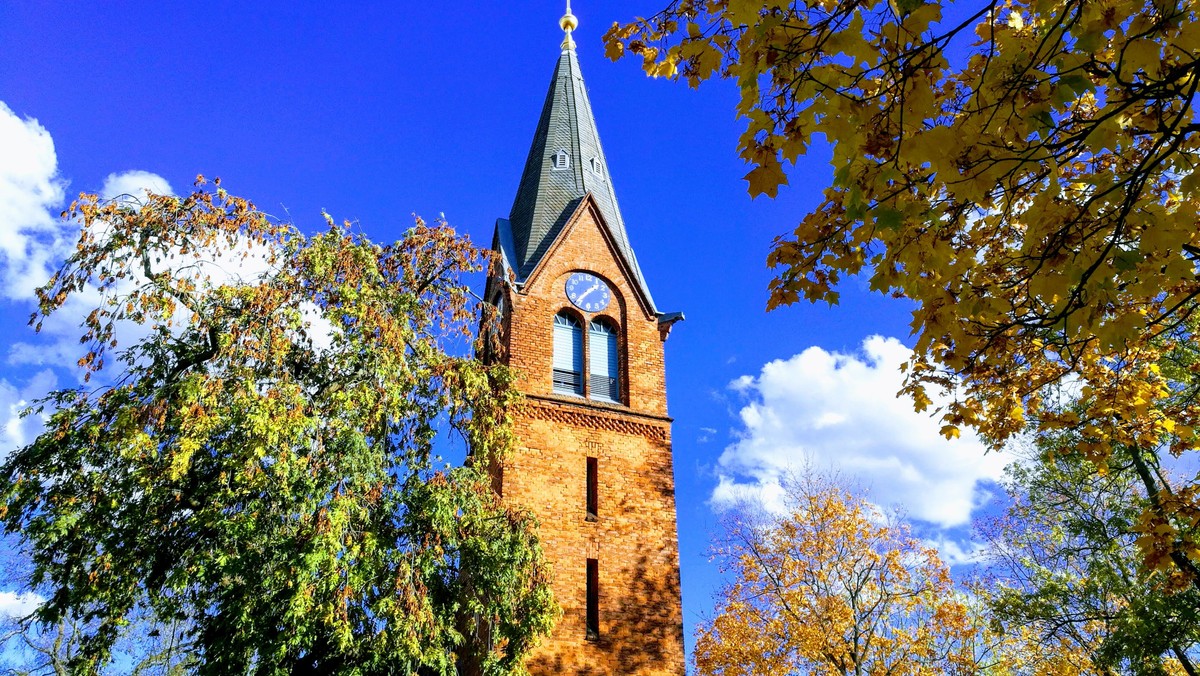 Gottesdienst zum 1. Advent mit Taufe in der Dorfkirche Großziethen