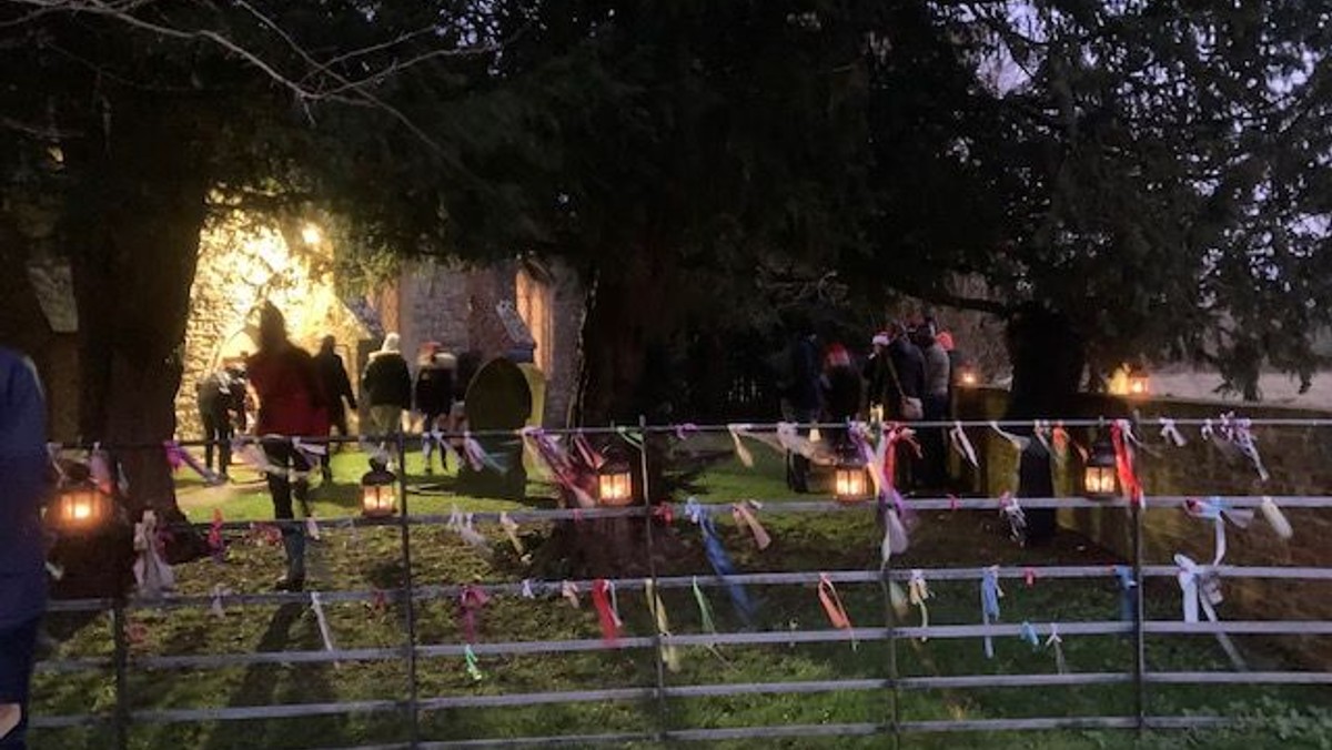 Carols in the Churchyard