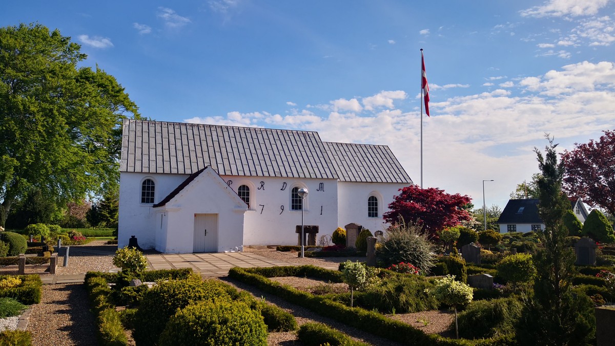 Morgengudstjeneste med dåb i Ørum Kirke