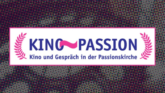 Das Bild zeigt das Logo von "KinoPassion" mit dem Slogan "Kino und Gespräch in der Passionskirche".