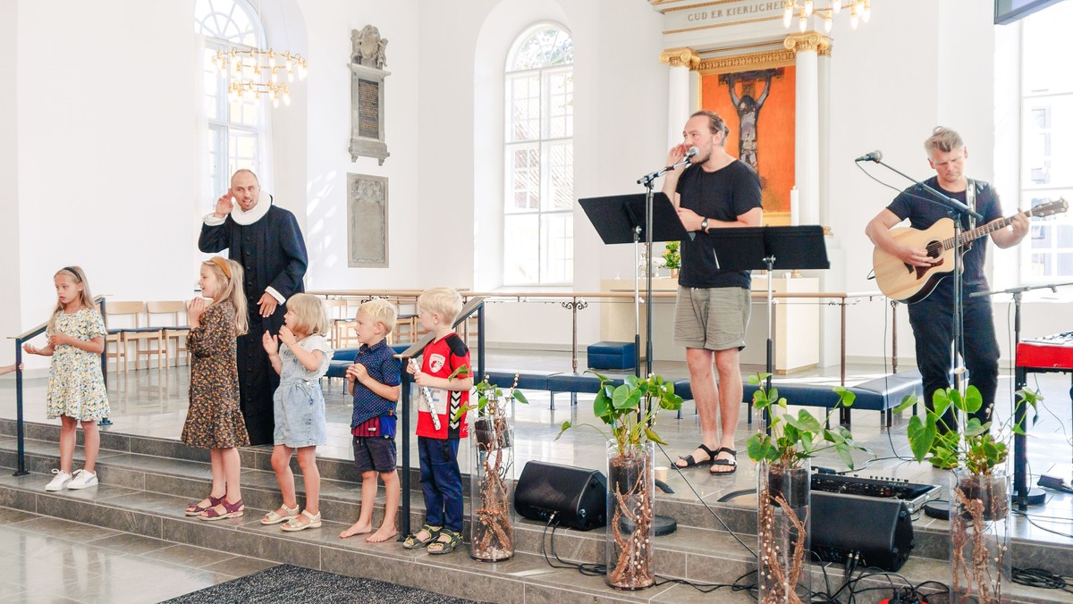 Rytmisk familiegudstjeneste