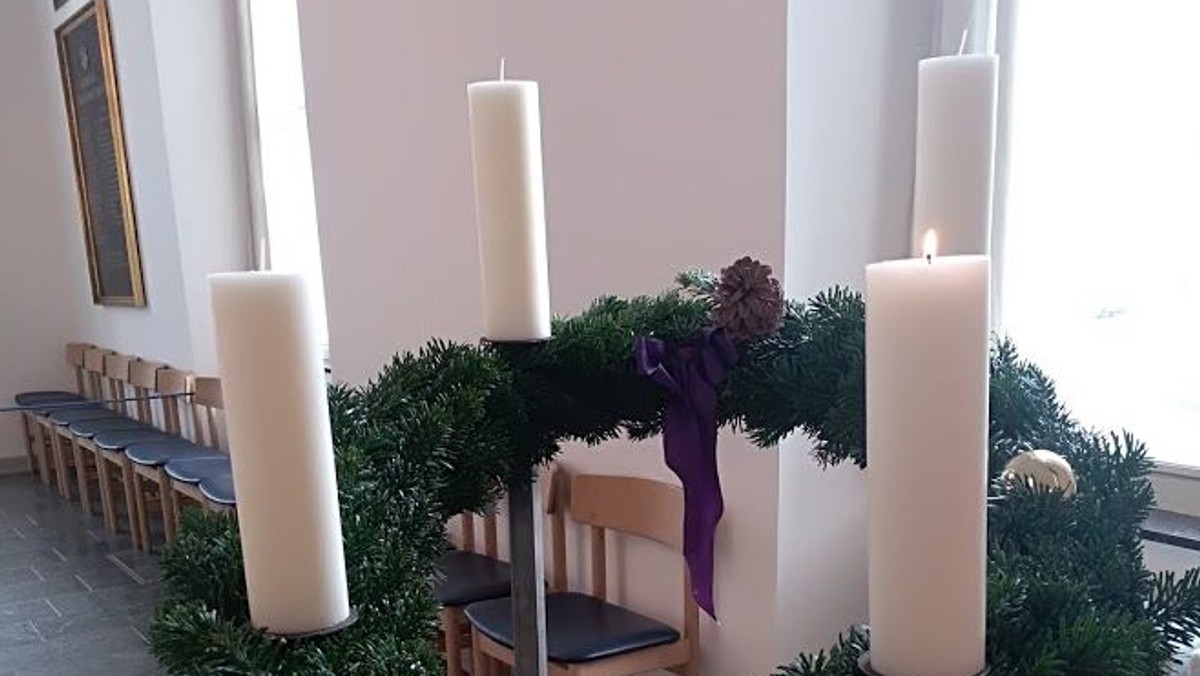 Familieudstjeneste - 1 søndag i advent