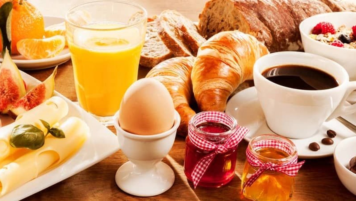 Frühstück vor dem Gottesdienst