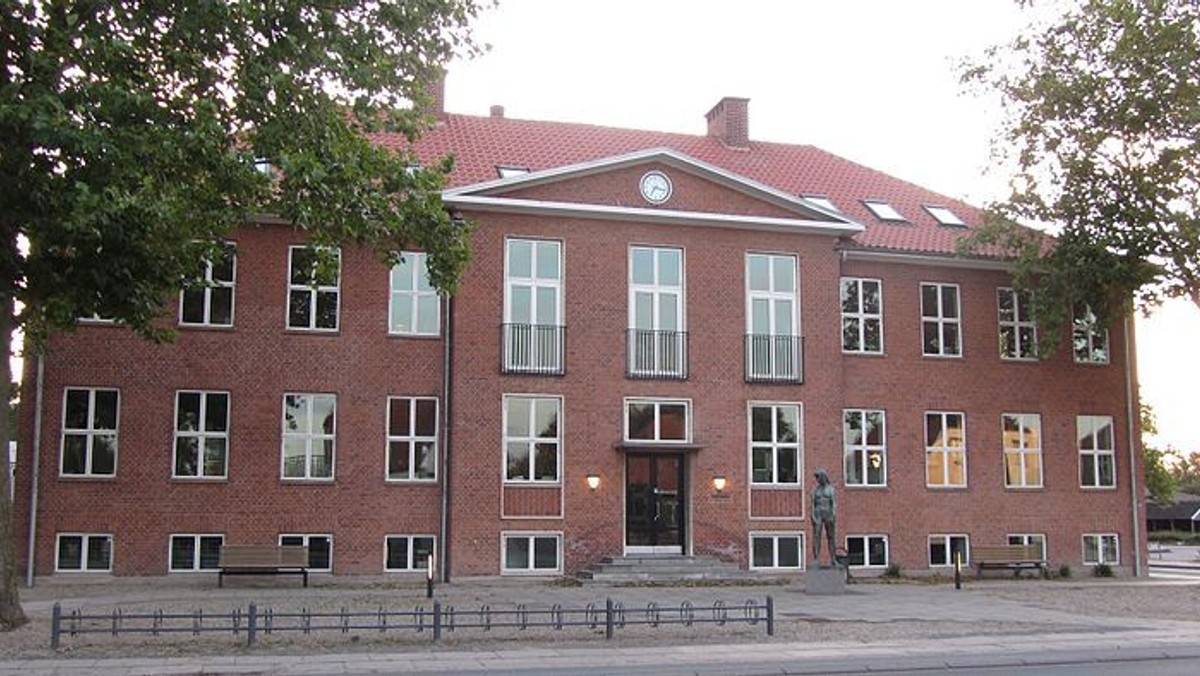 UDSKUDT til 21/4 2022 : Torsdagsmøde - Dalum Papirfabrik før og nu v. Henrik Bjerregaard NB: foregår på Biblioteket