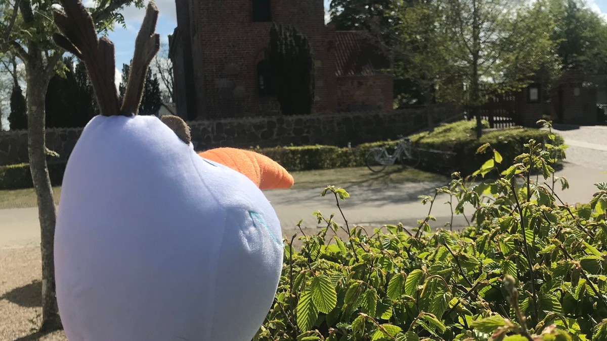 Påskeæggejagt på Veksø Kirkegård