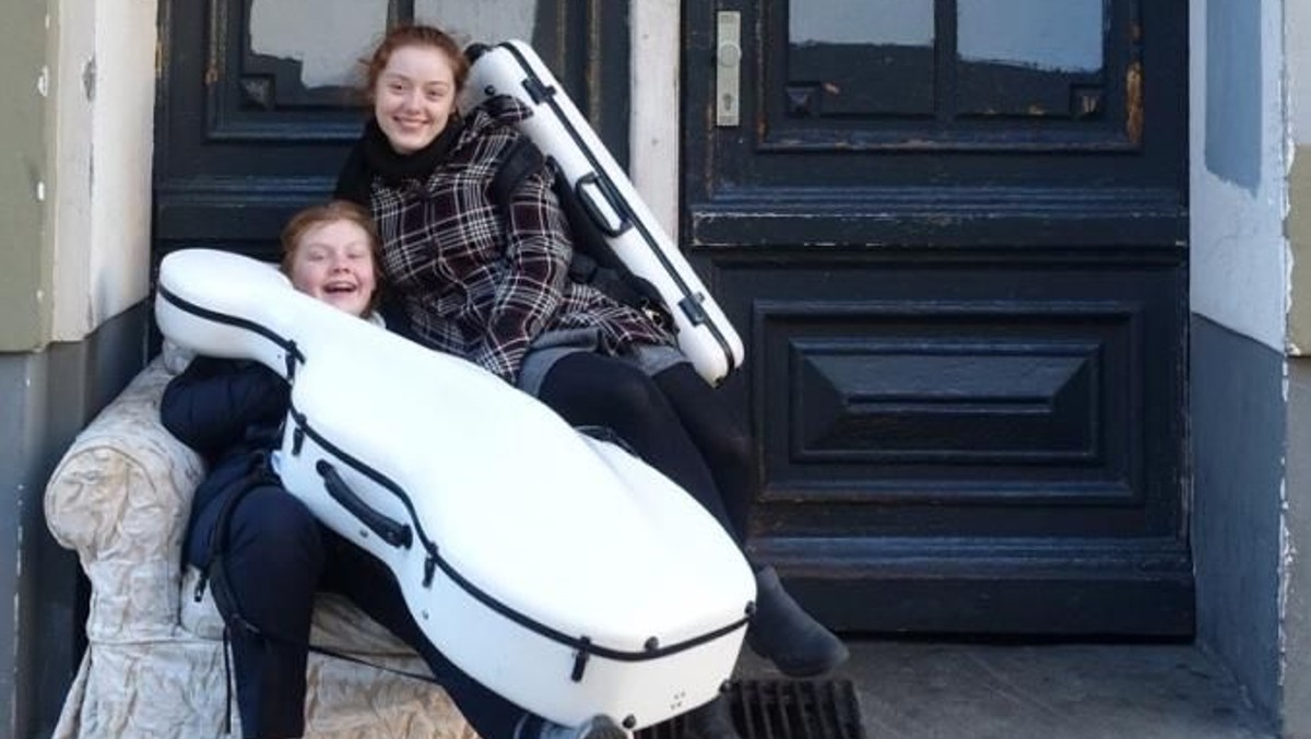"Dem Winter entfliehen mit Vicky und Tessa"