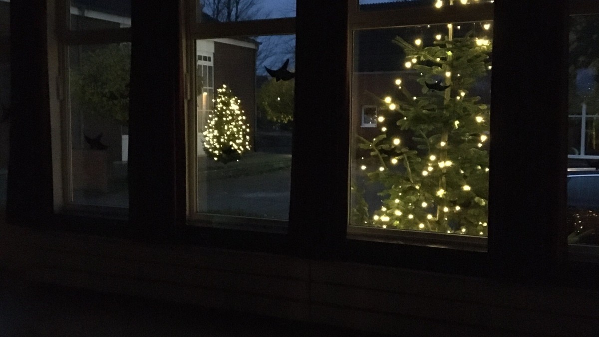 Adventsandacht im Innenhof