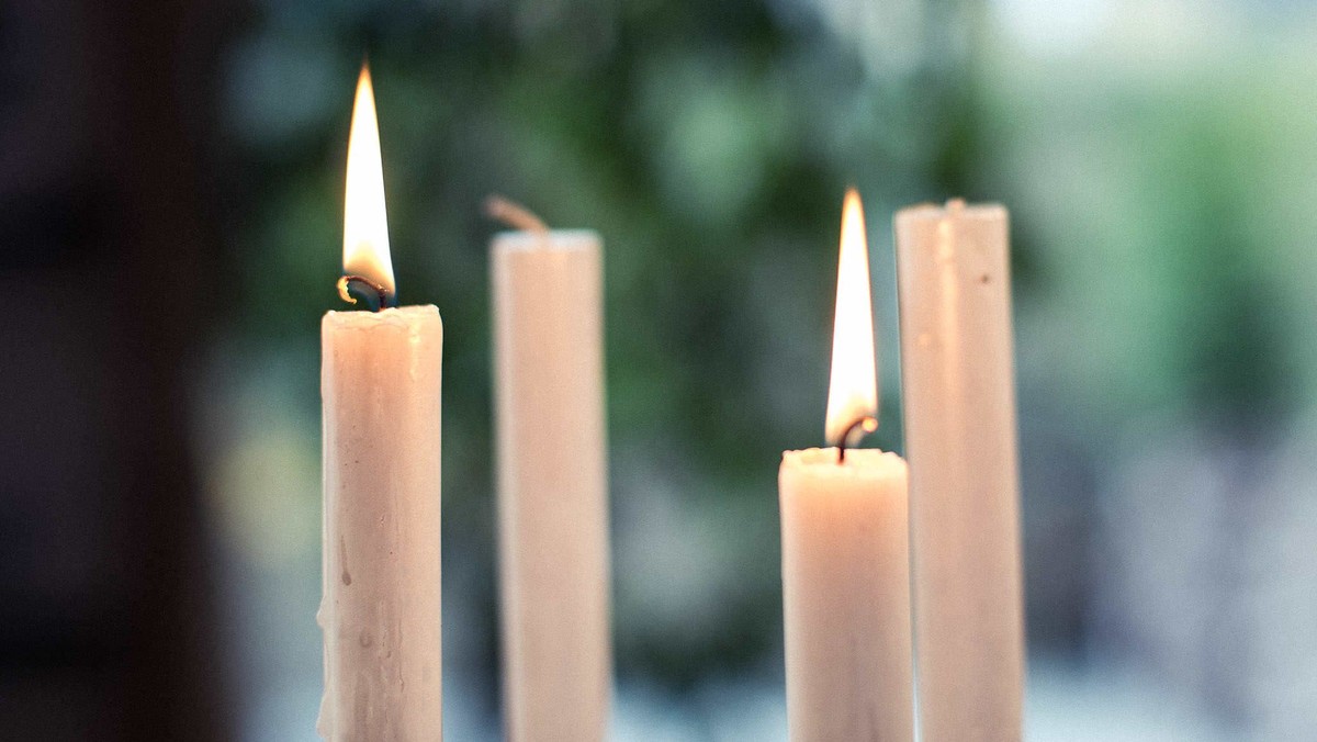 Gudstjeneste ved Bo Heikendorf Petersen - 2. søndag i advent - med 25 års jubilæums-kirkekaffe bagefter