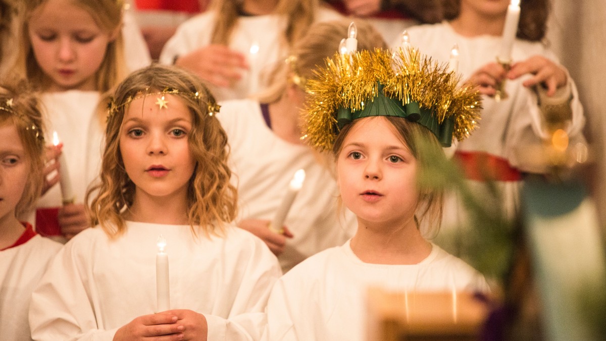 Lucia med børnehavebørn