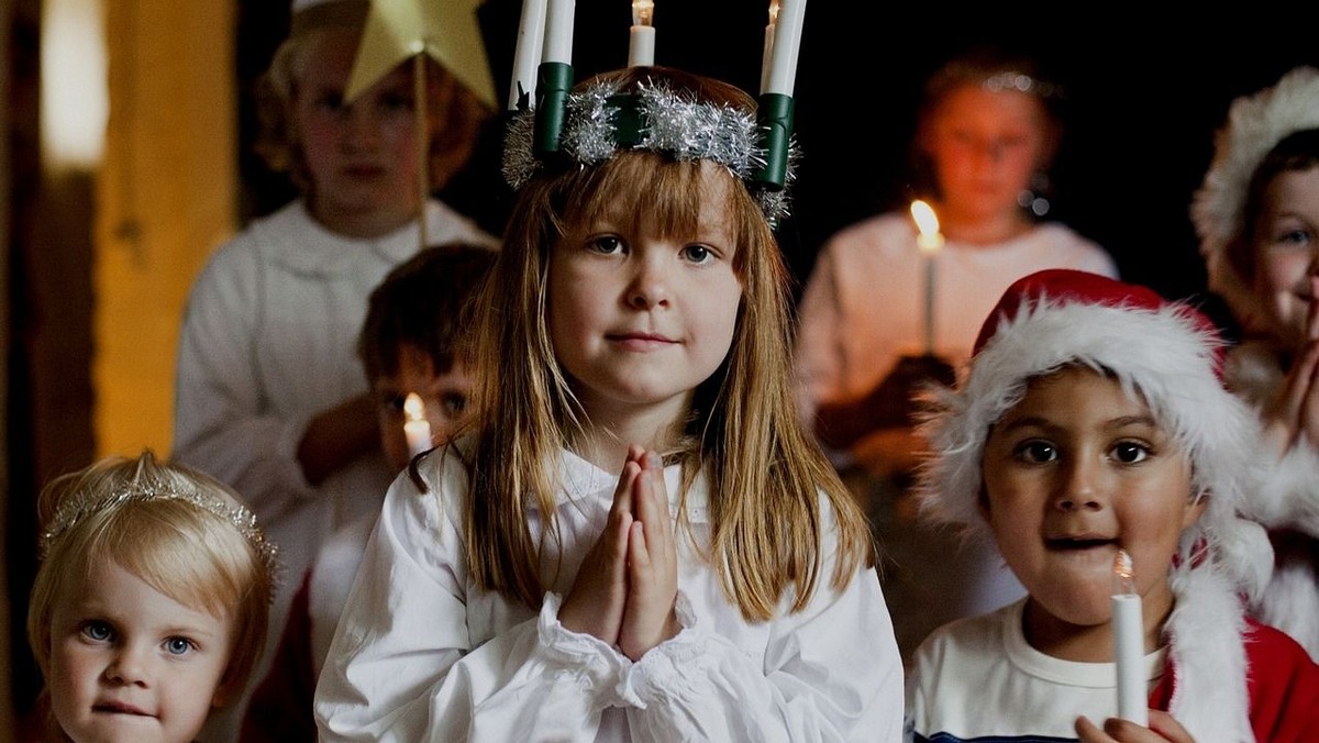 Familiegudstjeneste med minikonfirmation og luciaoptog i Skelund kirke