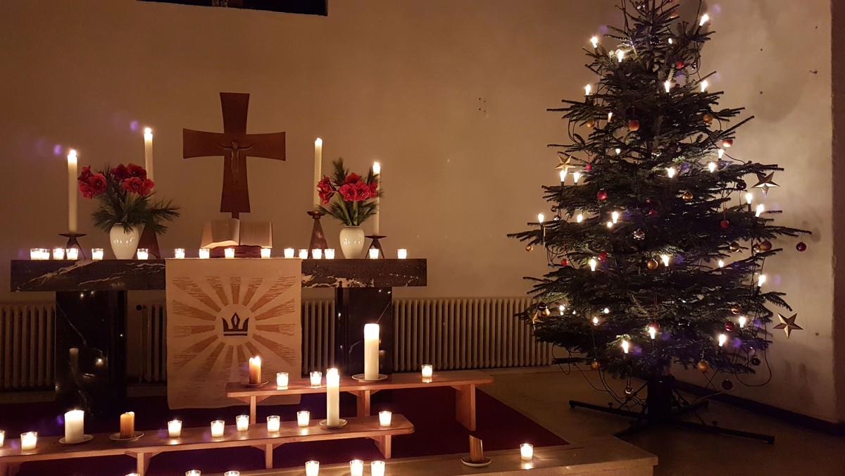 Weihnachtliche Orgelmusik bei Kerzenschein