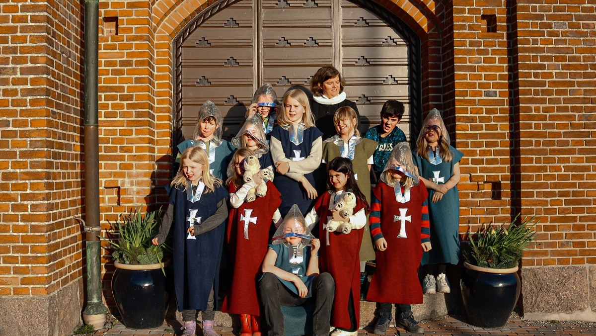 Riddergudstjeneste i Ny Vor Frue kirke med efterfølgende spisning i Samlingsstedet
