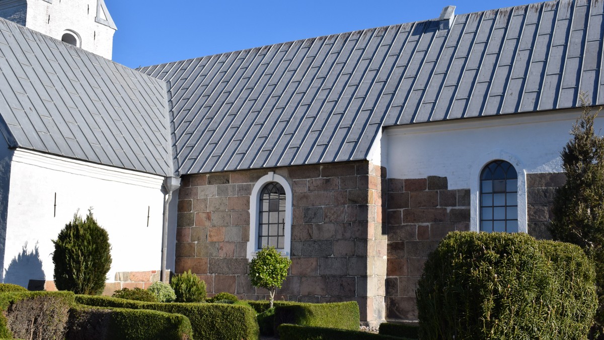 Gudstjeneste og pinsefrokost