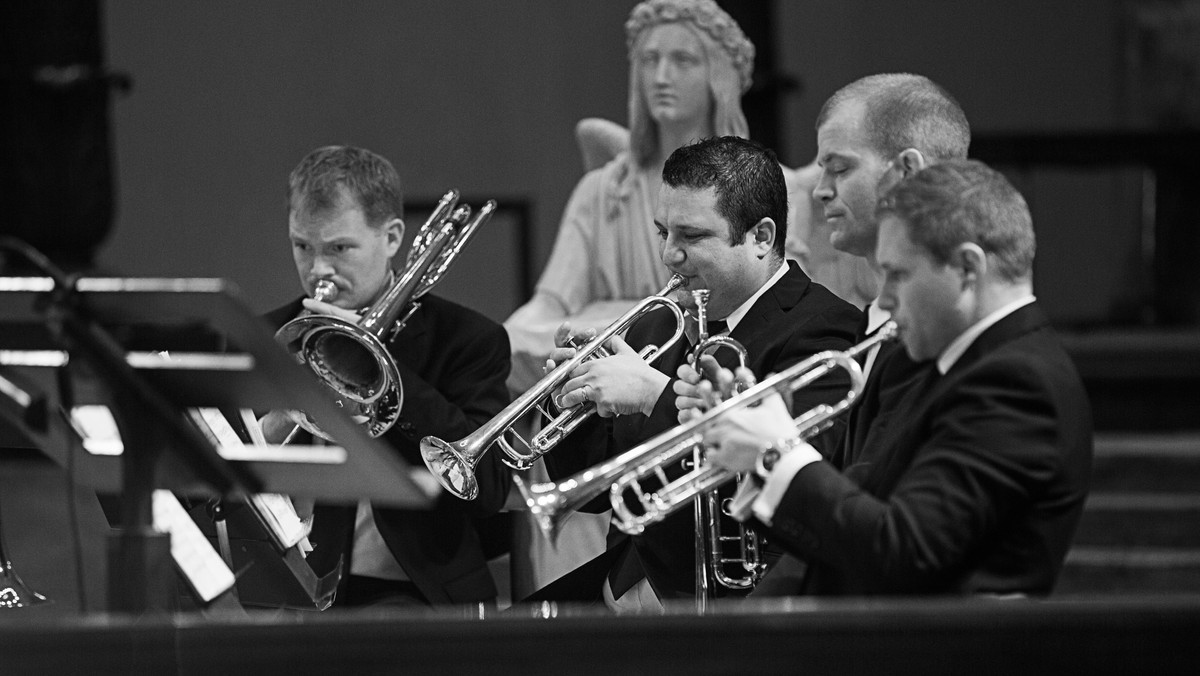 VF: Ensemble Hovaldt og organist Lars Colding Wolf