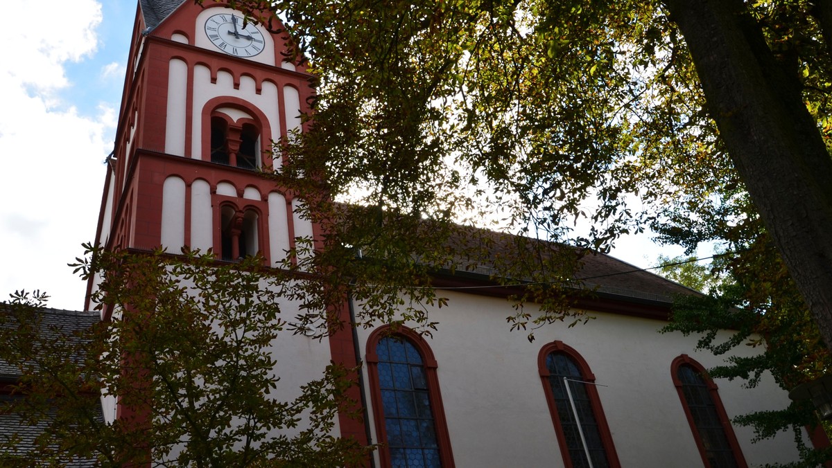 Gottesdienst mit Konfi-Taufen und Verabschiedung von Frau Alexandra Bleck