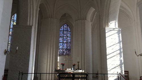Højmesse 2. pinsedag v. Elizabeth Knox-Seith