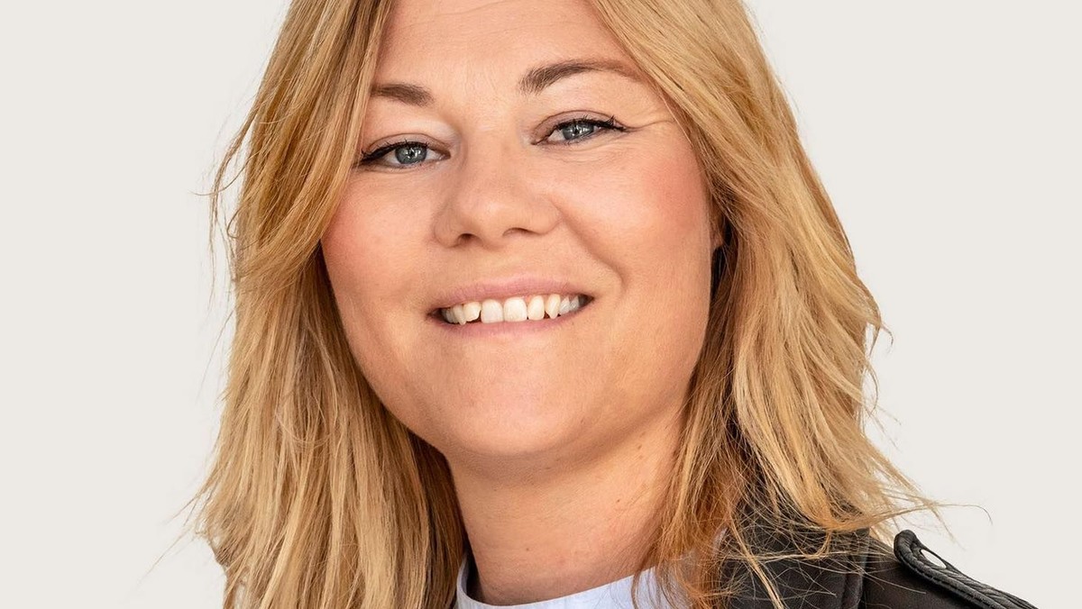 Højskolesangaften - Vivi Nør Jacobsen er gæstevært.