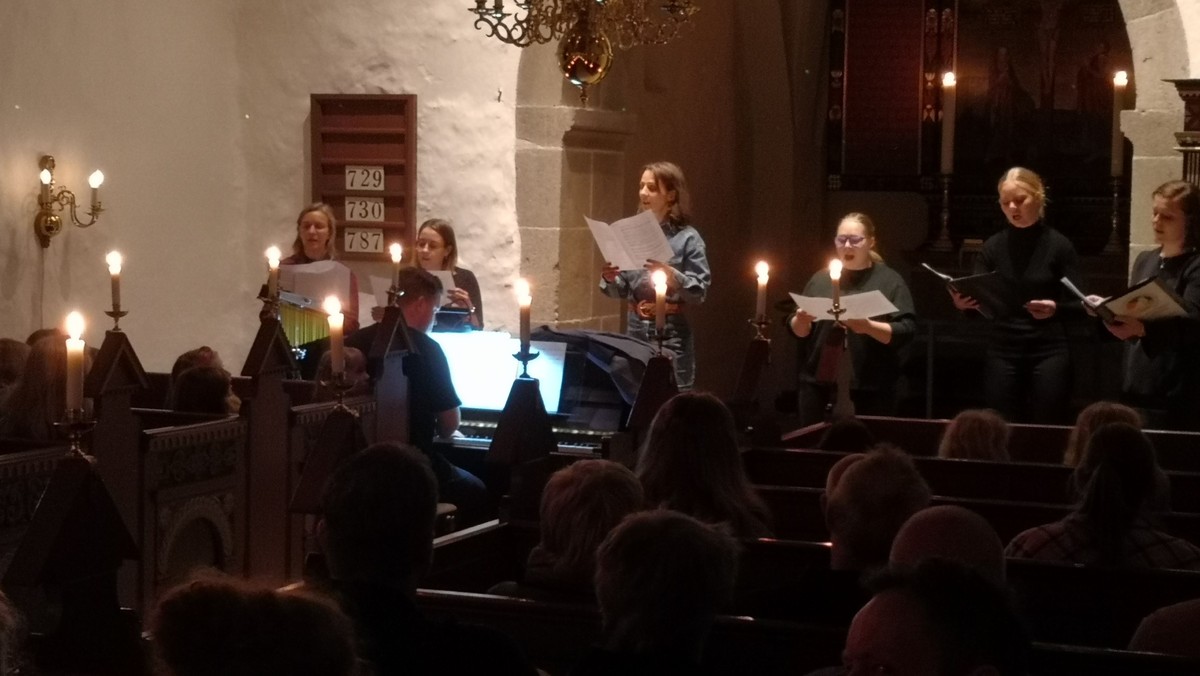 'Tænk, at livet koster livet' | Aftensang i Ørum Kirke