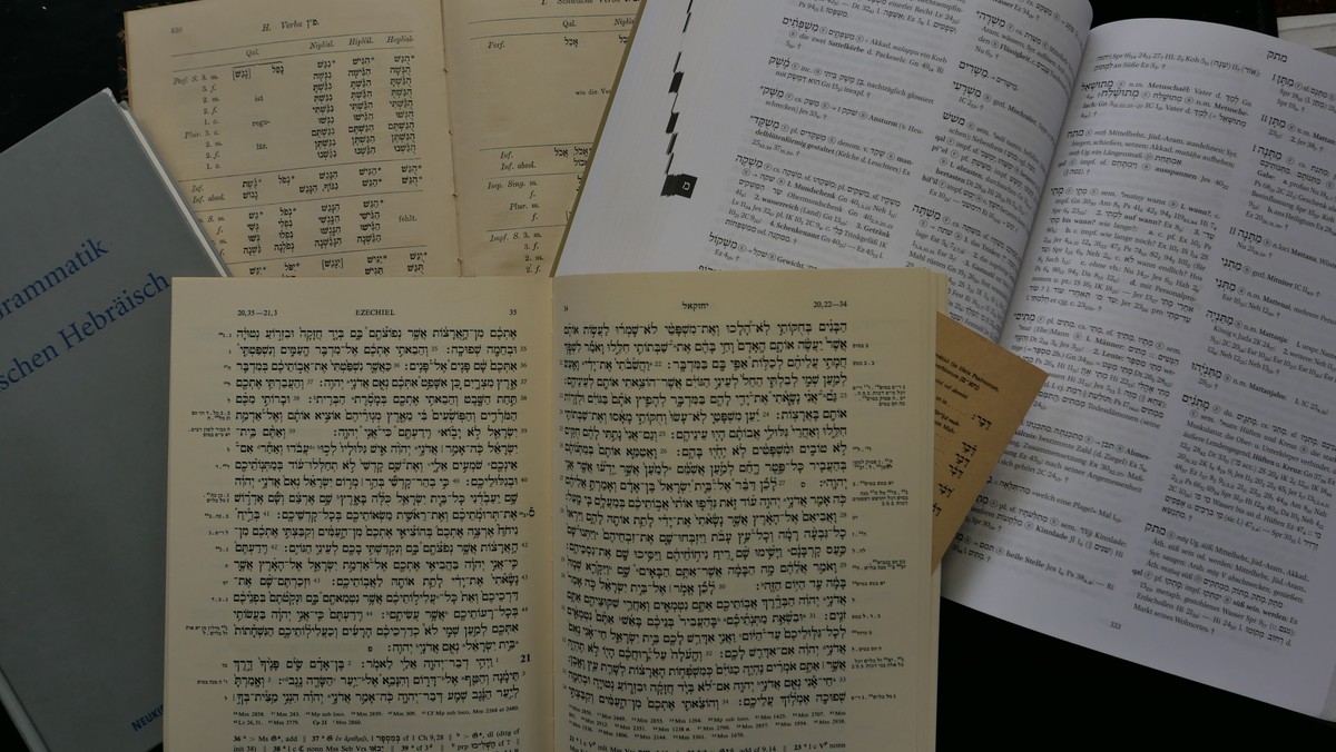 Bibel lesen in Hebräisch