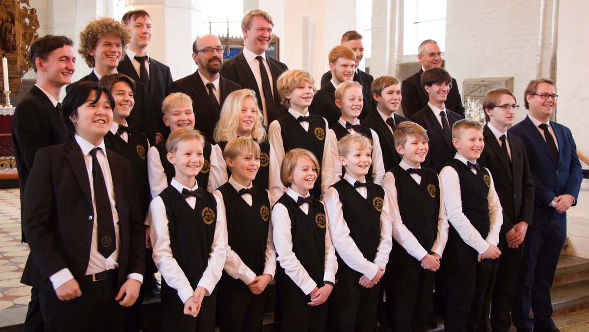 Assens Syngedrenge synger jul og advent ind i Domkirken