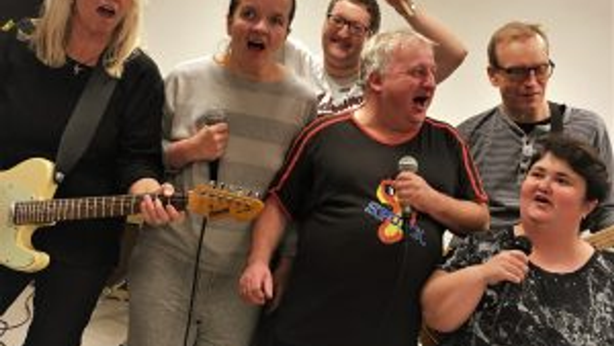 Løvstikkegudstjeneste med efterfølgende koncert med Spirebanden (flyttet fra 31.05.2022)