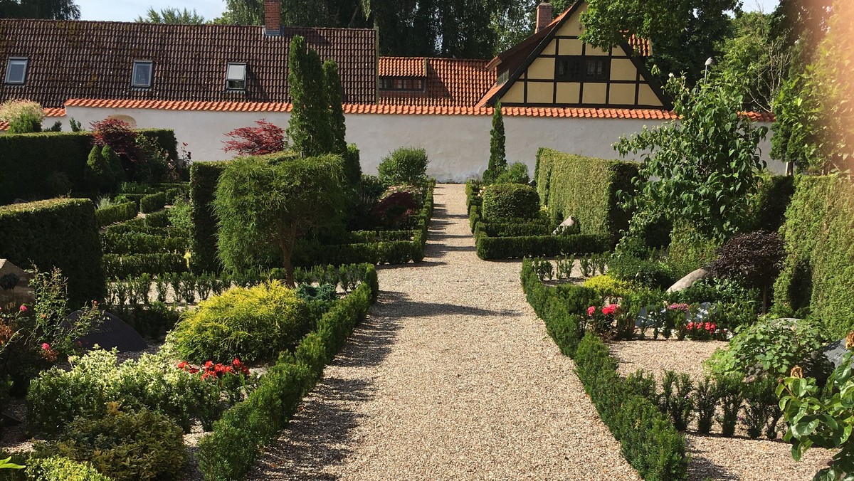 Kirkegårdsvandring